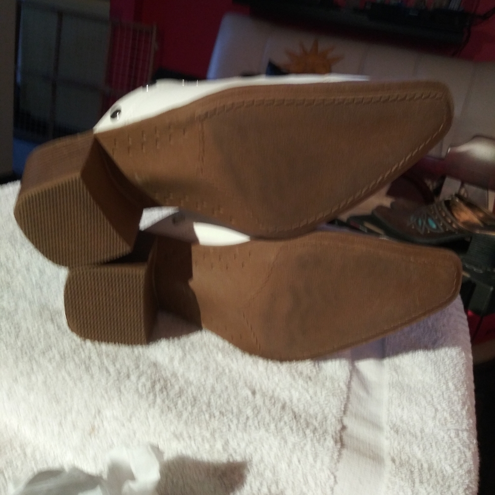MULE SHOES - Picture 3 of 4